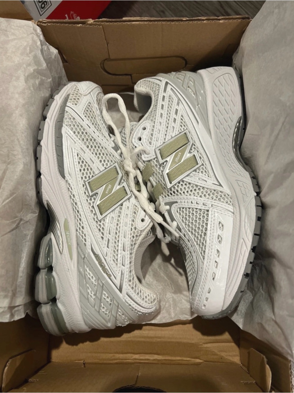 New Balance 1906R size 6
